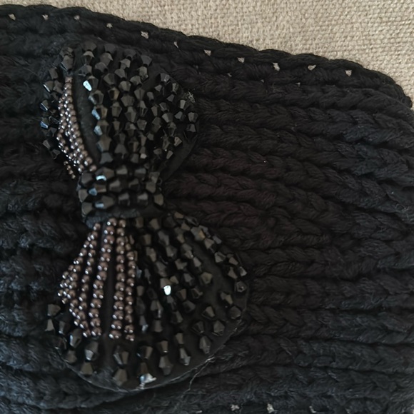Headband with beaded bow. New. - Picture 3 of 4